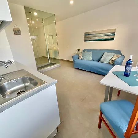 Blue Oasis Apartment *