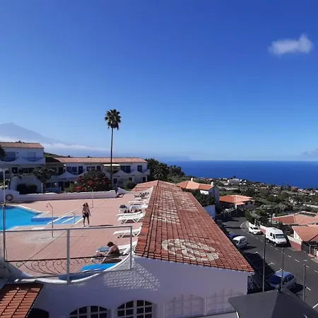 Blue Oasis Apartment *